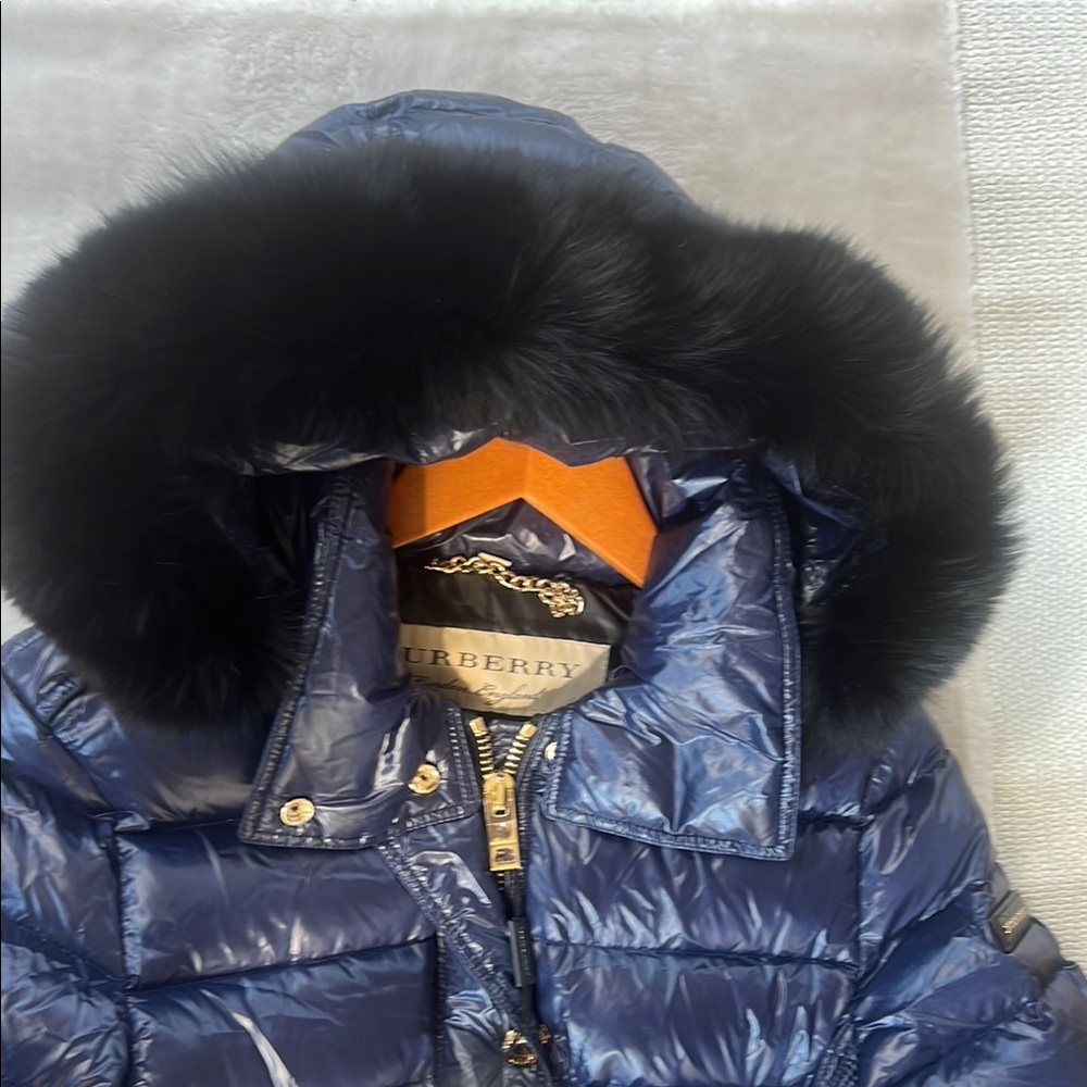 Burberry Navy Puffer Coat with Belt - Picture 5 of 16